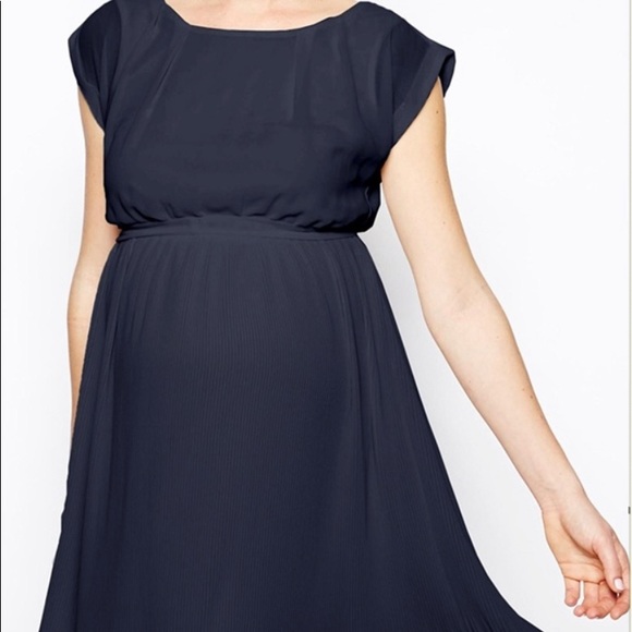 Mama Licious Maternity Dress - Picture 1 of 5